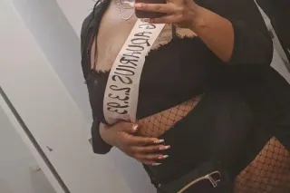 Great wit lips..real passionate..real wet..come see photo 5