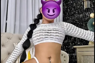 sexy latina photo 2