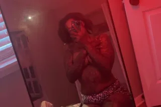 sloppy top and wet kitty.. can't go wrong