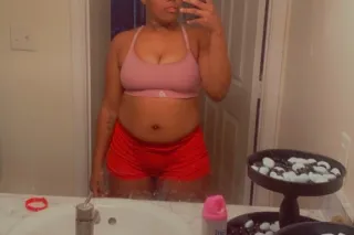 Come See Me 🍓🍀 photo 2