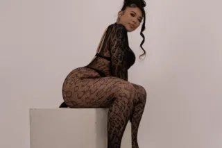 * ATF Asian Babe 🇱🇦 ❤ Upscale Men only 😘 ..