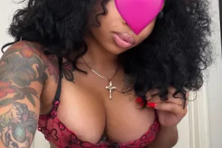 SHORT, CURVY EBONY🌹 photo 2