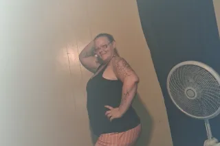 come get this white pussy photo 7
