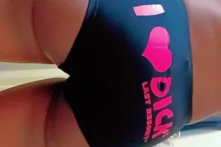 come see about miss Phat cat🌊🤤