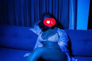 card dates and incalls only photo 3