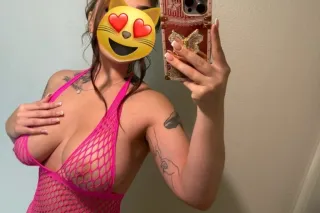 Hey handsome! I'm new to this site and available 24/7 to give you an exclusive, discreet, and unforgettable experience.😈😍 photo 2