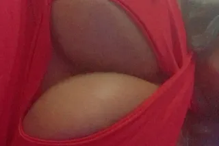 BIG BREAST ROUND ASS TIGHT PUSSY
