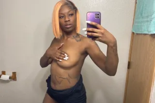 Good Pussy And Nice Deals