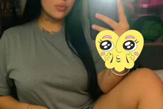 Busty Babe looking to please you 😍😘 Available now 💦 photo 4