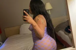 in town for the night 💋😘🥰 photo 2