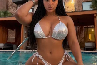 Please bring the exact amount; I can't give you change because I never carry cash with mee if you whant come to see me you have to call me video facetime ,google meet o whasaap . photo 6