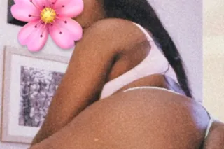 Thick FunSize😏Chocolate 🍫 Petite BOMBSHELL 🤏🏾🔥 and AVAILABLE🚨DONT MISS YOUR CHANCE 😏 photo 7