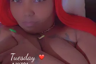 SEXY RED THICK EBONY photo 6