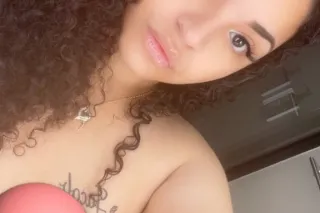 💦Young Wet Tight & Aim to please 😝 Onlyfans.com/nikkidadon304xo 💦 Sweet Innocent Vibe Mixed Chick 😍😘🤩 Come Play w her very juicy and creamy, thick in the right spaces photo 5