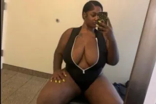 GOOD PUSSY TUESDAY ✨🫶🏾 CATCH ME WHILE U CAN 🫦 AVAILABLE NOW photo 4