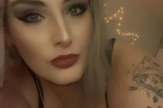 seductive, discrete, one of a kind, available now come see about me, baby photo 8