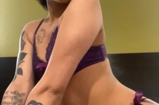 LATINA WITH NICE JIGGLY BUBBLE BUTT 😍🇨🇺🇲🇽 photo 2