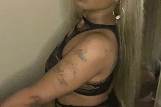 Grown and Sexy photo 2
