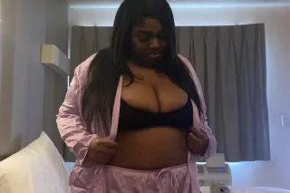 Confident BBW Curvy Goddess Available in Town ✨ Friendly Vibes ✨ 100% Verified ✅ 2 GIRLS ✅ INCALL / OUTCALL / CAR DATE ✅ FaceTime Session✅ photo 10