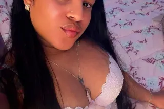 Sexy latina photo 5