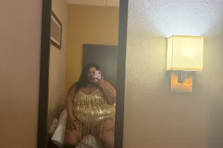 Exotic green eyed squirting 💦💦💦 BBW goddess (last 2 nights in town) cum play whth the headmaster 👅
