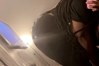 NEW IN TOWN 😝 BBW LOOKING FOR A GOOD TIME 💦 photo 2