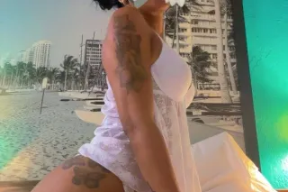 chica latina photo 2