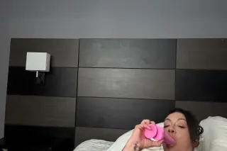 Available in Forest Park!! After all the requests for content, I have created an OnlyFans and do live shows as a cam model!! Links in AD!!! photo 2