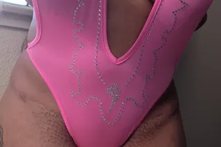 latina caliente photo 2