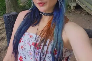 Blonde bombshell located off Riverwatch parkway photo 5