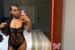 OUTCALL AVAILABLE NOW photo 2