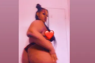 CUM GET A NUT BABE 🥰🥰