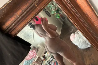 young hoe photo 4
