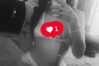 Petite & Ready To Please 😍🤤 photo 2
