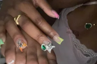NO BARE. but looking for fun hmu🥰 photo 4