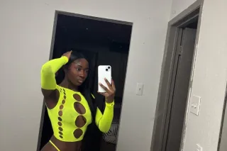 CHOCOLATE GODDESS COMING SOON MAKE APPOINTMENTS NOW photo 3