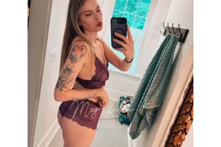 OUTCALL ONLY ✨ tall slim babe, with legs for days 😋 photo 6