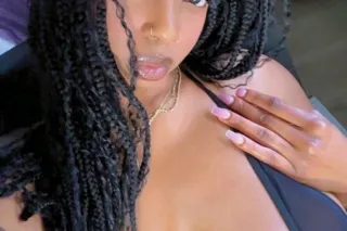 FLIGHT CANCELLED🤦🏾♀🤷🏽♀ CUM SEE ME💋✈ photo 8