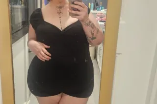 Unforgettable PAWG with Charisma & Ass for days photo 4