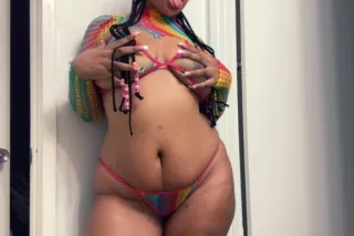 thiccc baddie