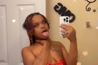 YALL FAVORITE FUNSIZE HOE ASK FOR THE TWO GIRLS SPECIAL