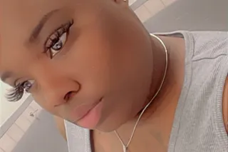 😘New in town 😘