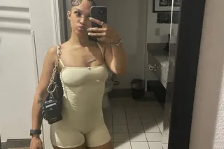 CALL ME BABY😩📲 photo 3