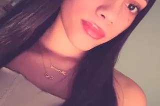 SOY LATINA Y JOVEN