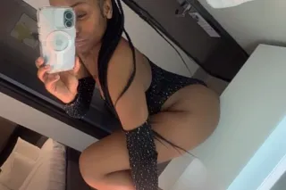 Cum spend sum quality time💋Sexy petite brownskin