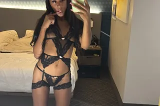 FACETIME SHOWS NOW ! ONLY photo 4
