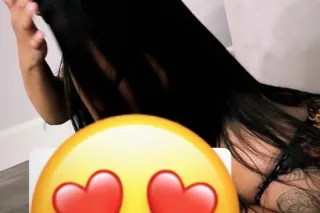 WET JUICY PUSSY💦VISITING FROM CALI🏝