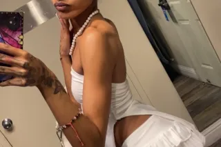 Slim Lightskin PRETTY&PeTiTE 💦💕 AvaiLaBLe ALL Night ‼💋🍭comePLAY with ME 💖👑💦