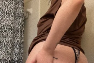 let me cream all over your dick daddy😜😈 photo 6