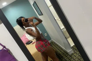 Pretty Soft Smooth Brown Skin , Discreet, Sexy , Unforgettable Company photo 5